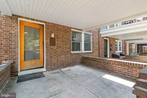 225 E 33rd St, Baltimore, MD 21218 photo 2