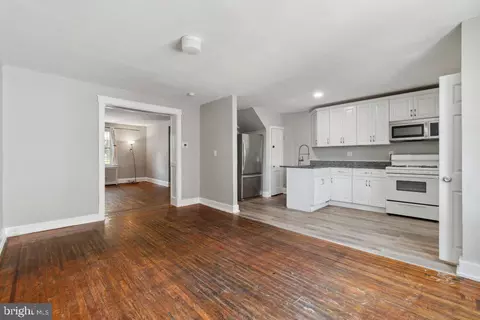 225 E 33rd St, Baltimore, MD 21218 photo 10