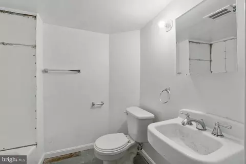 225 E 33rd St, Baltimore, MD 21218 photo 40