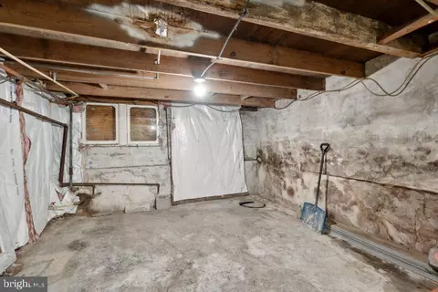 225 E 33rd St, Baltimore, MD 21218 photo 41