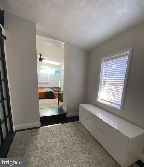 Entry Way - 611 S Wolfe St S, Baltimore, MD 21231 photo 13 of 13