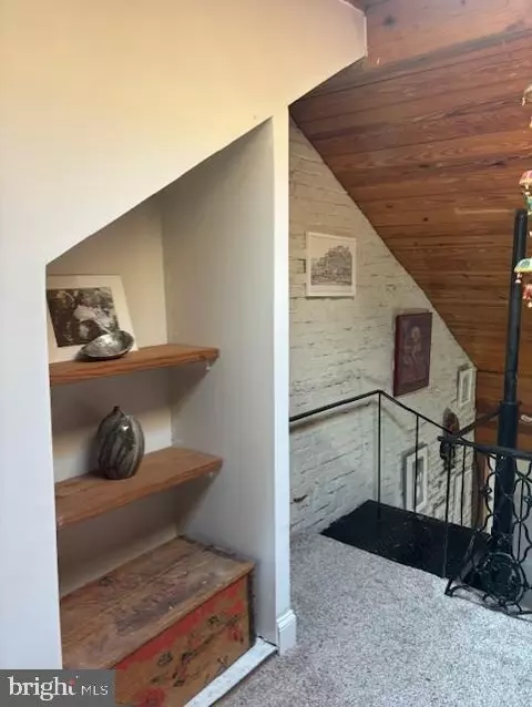 Entry Way - 611 S Wolfe St S, Baltimore, MD 21231 photo 10 of 13