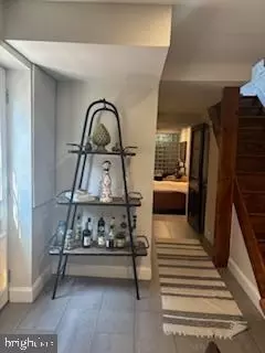 Entry Way - 611 S Wolfe St S, Baltimore, MD 21231 photo 5 of 13