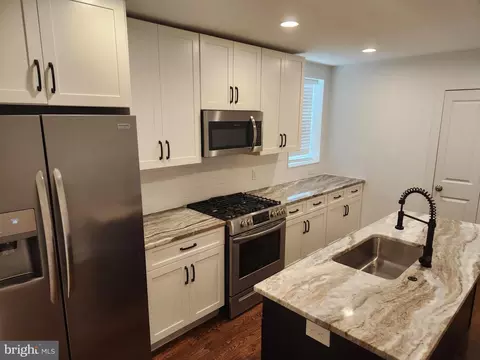 Kitchen - 2112 E Fayette St, Baltimore, MD 21231 photo 1 of 1