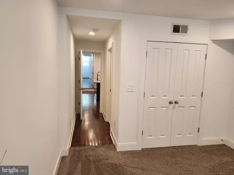 Entry Way - 2112 E Fayette St, Baltimore, MD 21231 photo 3 of 8