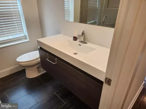 Bath - 2112 E Fayette St, Baltimore, MD 21231 photo 3 of 4