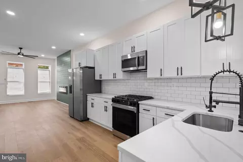 702 E 21st St, Baltimore, MD 21218 photo 8