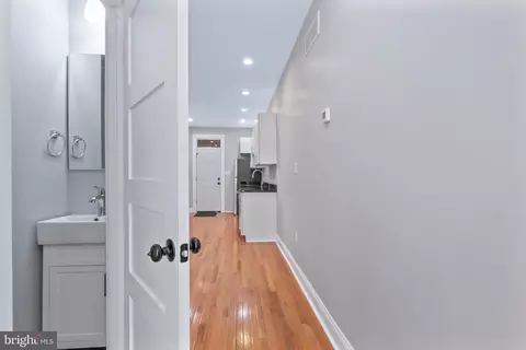 2145 Division St, Baltimore, MD 21217 photo 4