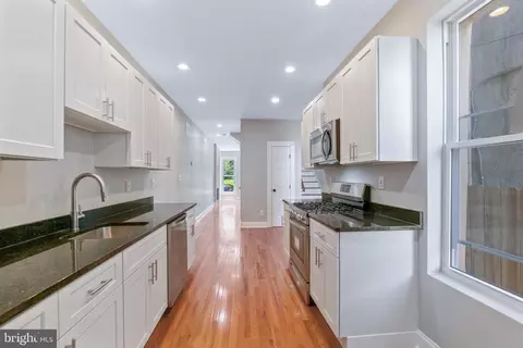 2145 Division St, Baltimore, MD 21217 photo 10