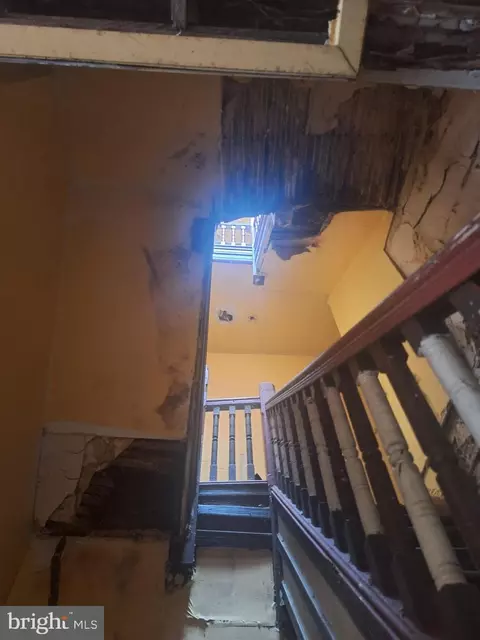 Entry Way - 1727 Mcculloh St, Baltimore, MD 21217 photo 8 of 8
