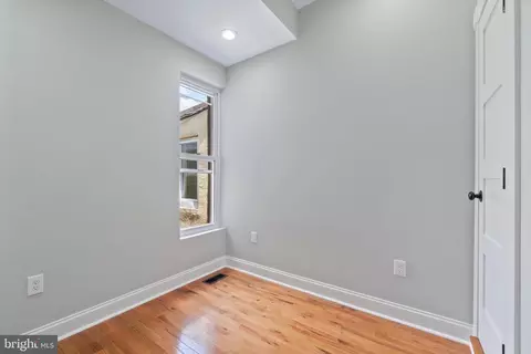 2139 Division St, Baltimore, MD 21217 photo 17