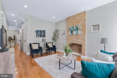 2139 Division St, Baltimore, MD 21217 photo 2