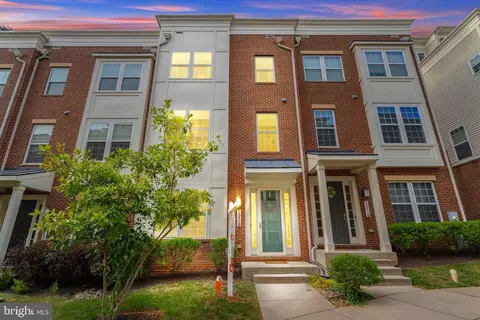 1218 Berry St, Baltimore, MD 21211