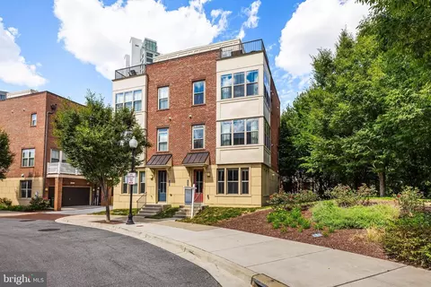 1907 E Clement St, Baltimore, MD 21230