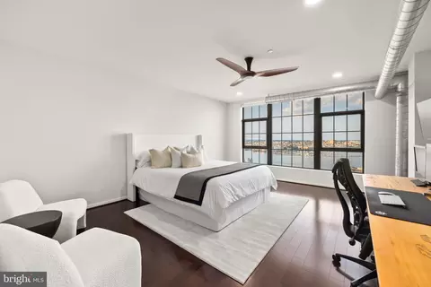 Bedroom - 1200 Steuart St #1912, Baltimore, MD 21230 photo 1 of 8