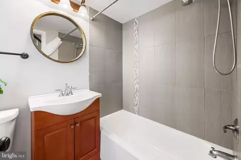 Bath - 3506 Odonnell St, Baltimore, MD 21224 photo 2 of 6
