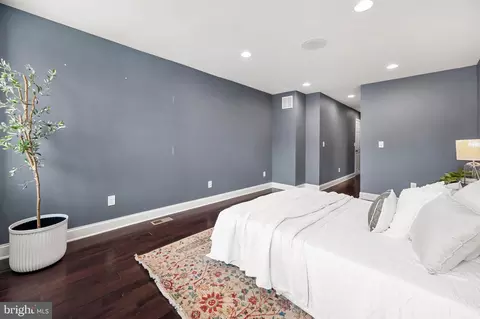Bedroom - 3506 Odonnell St, Baltimore, MD 21224 photo 5 of 6