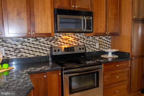 Kitchen - 2212 Boyer St, Baltimore, MD 21231 photo 3 of 4
