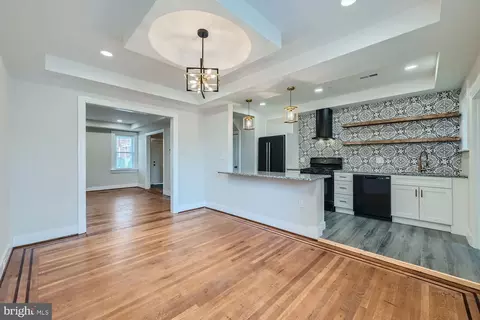 Entry Way - 3020 Brendan Ave, Baltimore, MD 21213 photo 3 of 4