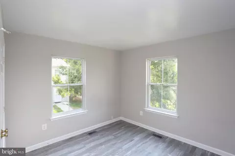 Bedroom - 643 W Hoffman St, Baltimore, MD 21201 photo 2 of 2