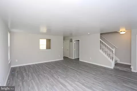Living - 643 W Hoffman St, Baltimore, MD 21201 photo 1 of 4