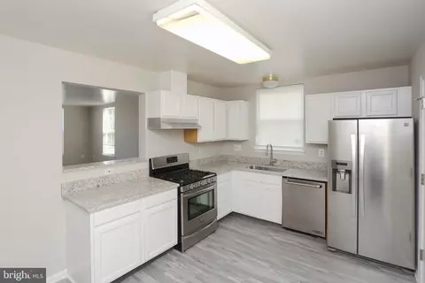Kitchen - 643 W Hoffman St, Baltimore, MD 21201 photo 2 of 3