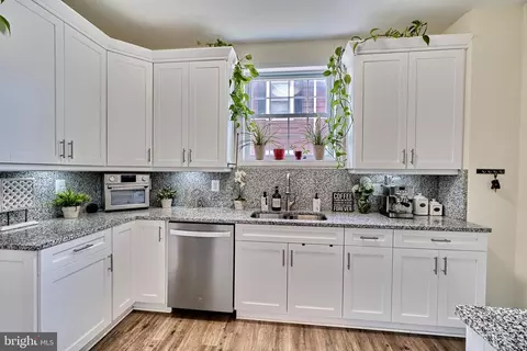 Kitchen - 3600 Denison Rd, Baltimore, MD 21215 photo 3 of 5