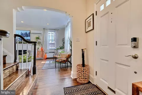 Entry Way - 3600 Denison Rd, Baltimore, MD 21215 photo 3 of 4
