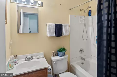 1203 Wilcox St, Baltimore, MD 21202 photo 14