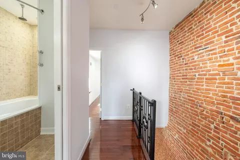 Entry Way - 1514 Marshall St, Baltimore, MD 21230 photo 1 of 2