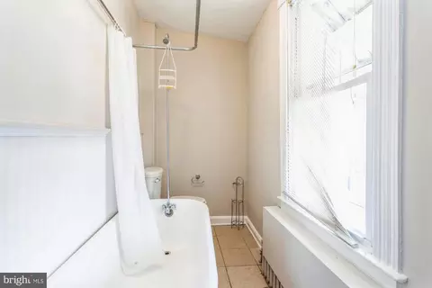 Entry Way - 27 Ostend St E, Baltimore, MD 21230 photo 5 of 7