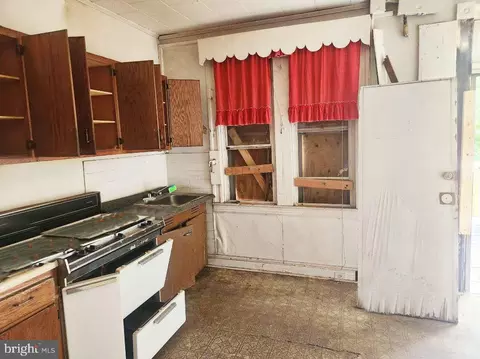2303 Sidney Ave, Baltimore, MD 21230 photo 6