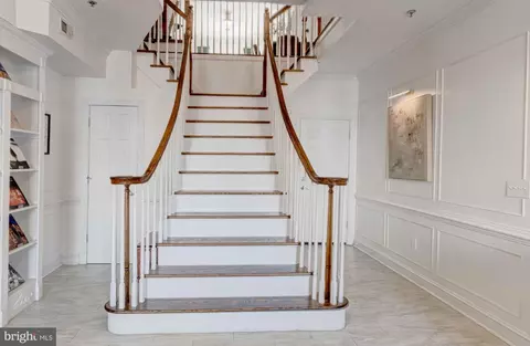 Entry Way - 702 S Bond St, Baltimore, MD 21231 photo 2 of 8