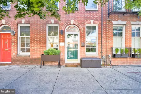 702 S Bond St, Baltimore, MD 21231