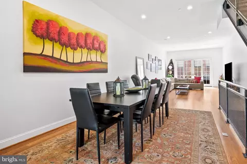 Dining - 1741 Aliceanna St, Baltimore, MD 21231 photo 2 of 2