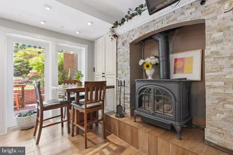 Dining - 229 W Lanvale St W, Baltimore, MD 21217 photo 4 of 4