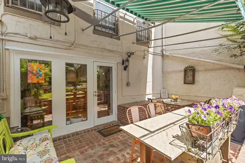 Exterior - 229 W Lanvale St W, Baltimore, MD 21217 photo 5 of 9