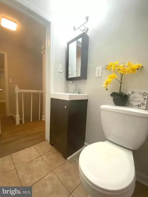 Bath - 4104 Dudley Ave, Baltimore, MD 21213 photo 5 of 5