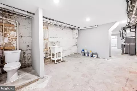 814 Union Ave, Baltimore, MD 21211 photo 32