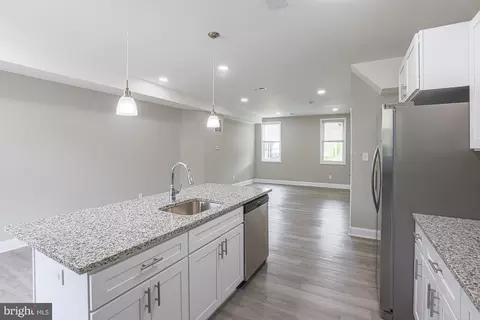 Entry Way - 2506 W Cold Spring Ln, Baltimore, MD 21215 photo 5 of 9