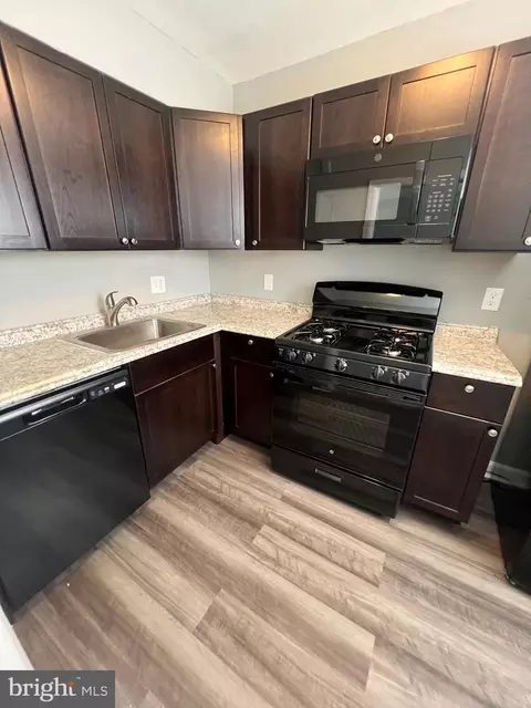 1128 Gleneagle Rd, Baltimore, MD 21239 photo 4