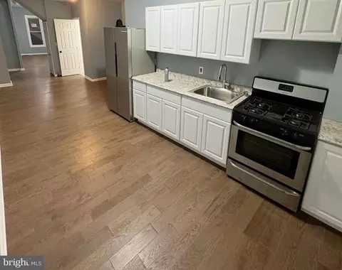 1115 N Carey St, Baltimore, MD 21217