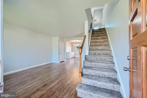 Entry Way - 6839 Eastbrook Ave, Baltimore, MD 21224 photo 1 of 7