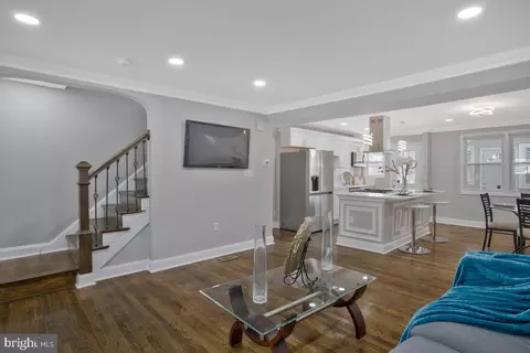 4243 Flowerton Rd, Baltimore, MD 21229 photo 4