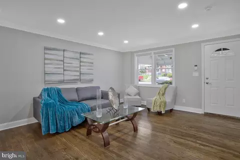 4243 Flowerton Rd, Baltimore, MD 21229 photo 5
