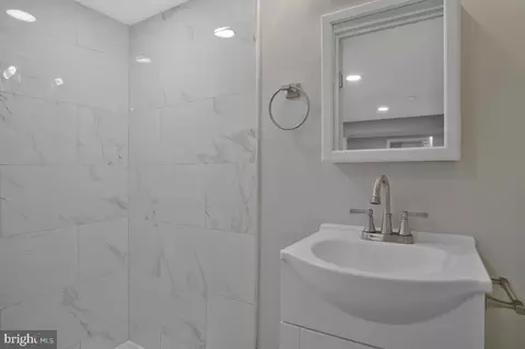 4243 Flowerton Rd, Baltimore, MD 21229 photo 25
