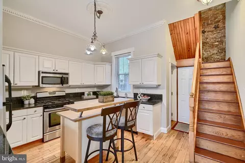 Kitchen - 1817 E Pratt St, Baltimore, MD 21231 photo 1 of 4