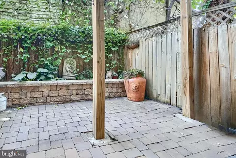 Exterior - 1817 E Pratt St, Baltimore, MD 21231 photo 1 of 8