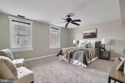 Bedroom - 1817 E Pratt St, Baltimore, MD 21231 photo 1 of 7