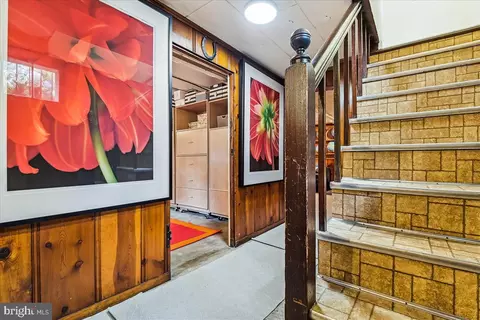 Entry Way - 4203 Eastview Rd, Baltimore, MD 21218 photo 4 of 4